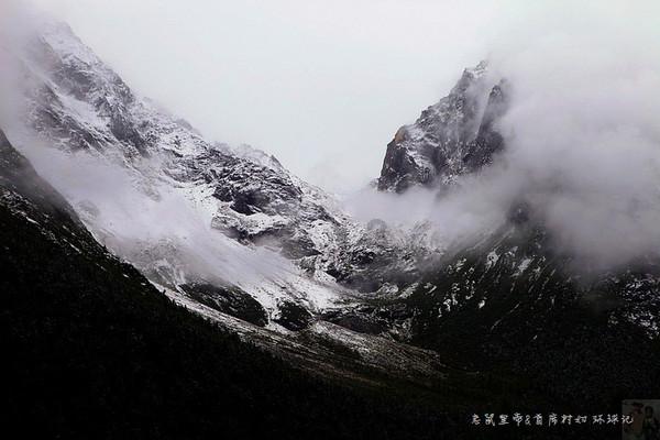 贵州一落马贪官这样耍特权:宿舍装KTV,安排下属陪自己喝酒唱歌