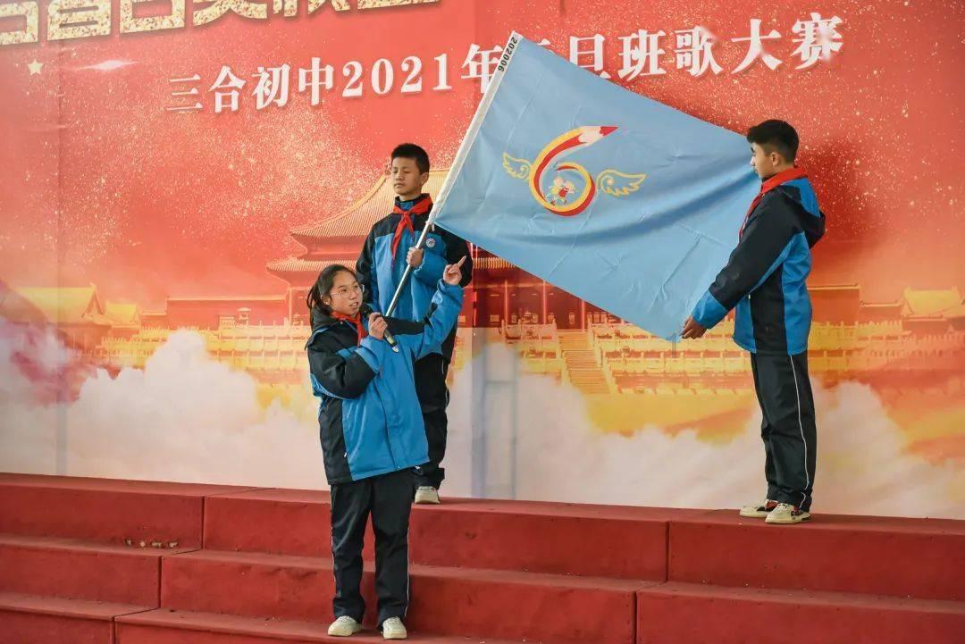 男生说我以为你给我买了条秋裤怎么回答？游戏画面